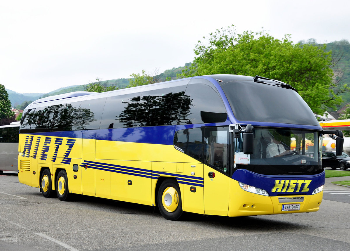 hietz reisen Neoplan